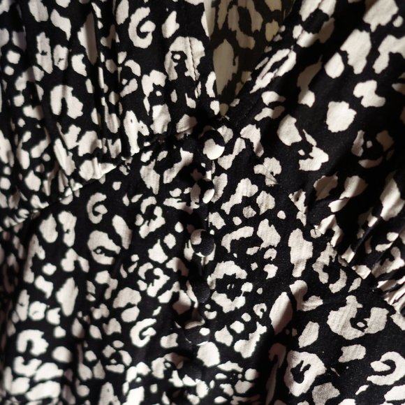 GOA Paris Collection Dress - Picture 12 of 14